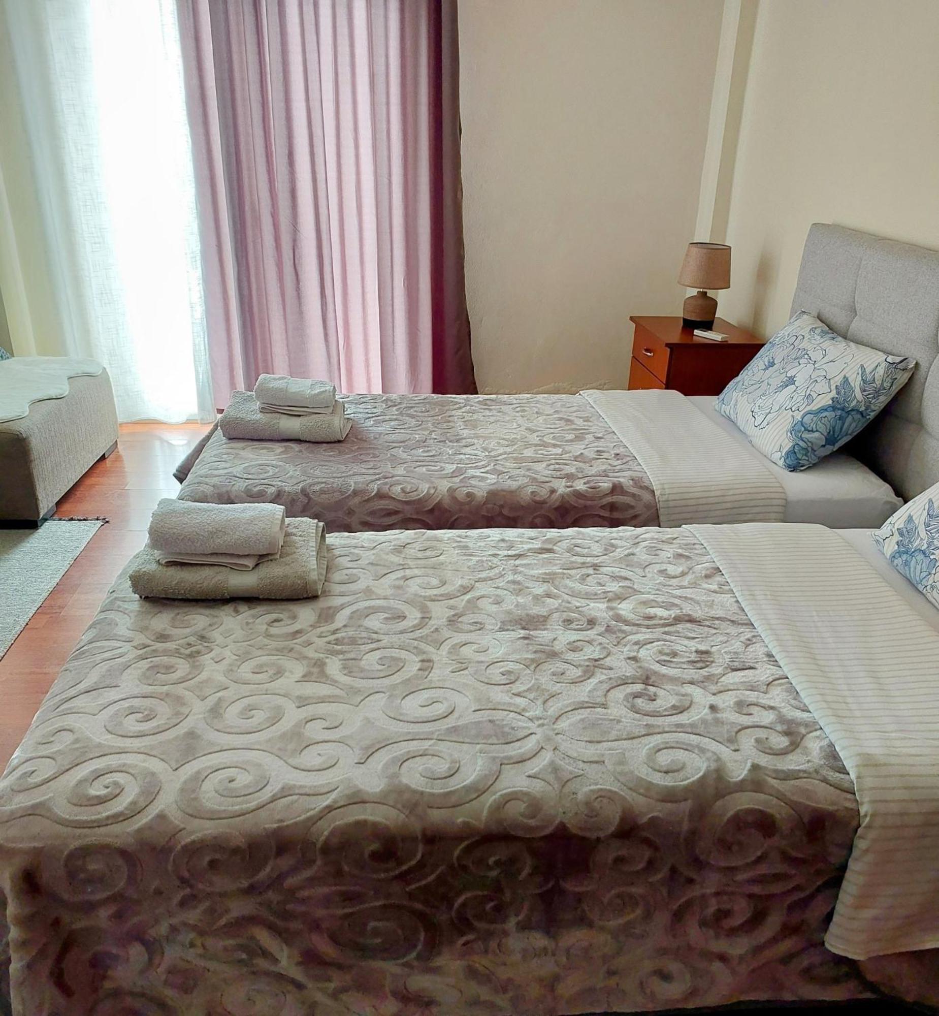 Solaris Guest House Shkoder Exterior photo